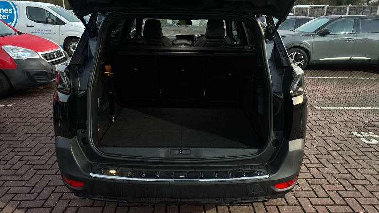 Peugeot 5008 1.2 Hybrid 136 Allure Premium+ 5dr e-DSC6 Petrol Estate